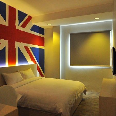 Summer Bed & Breakfast Banjarmasin  Exteriör bild