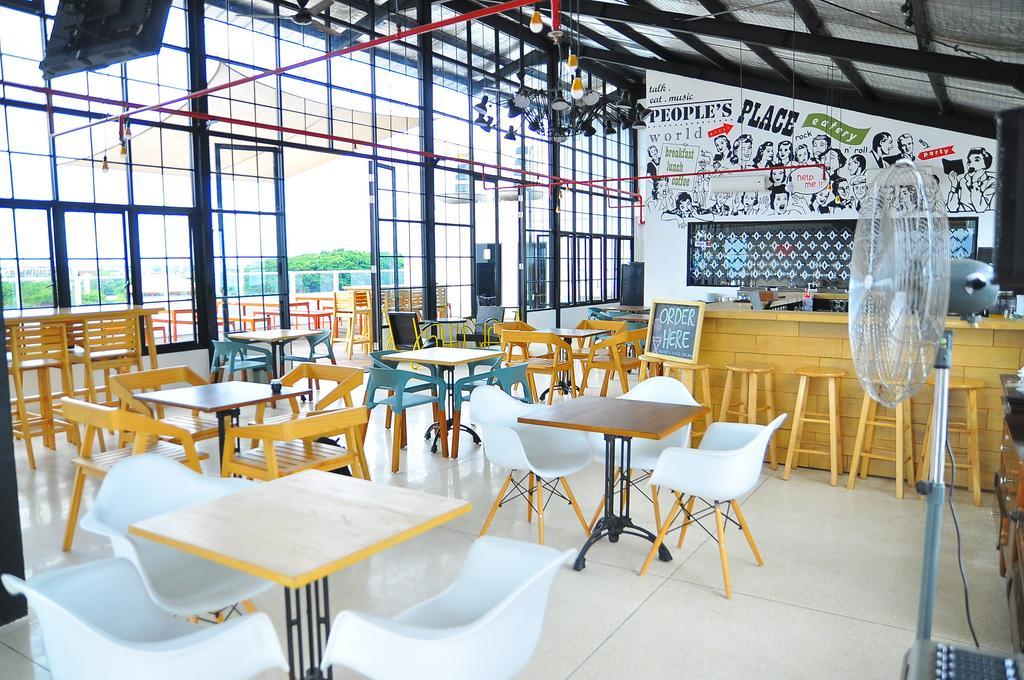 Summer Bed & Breakfast Banjarmasin  Exteriör bild